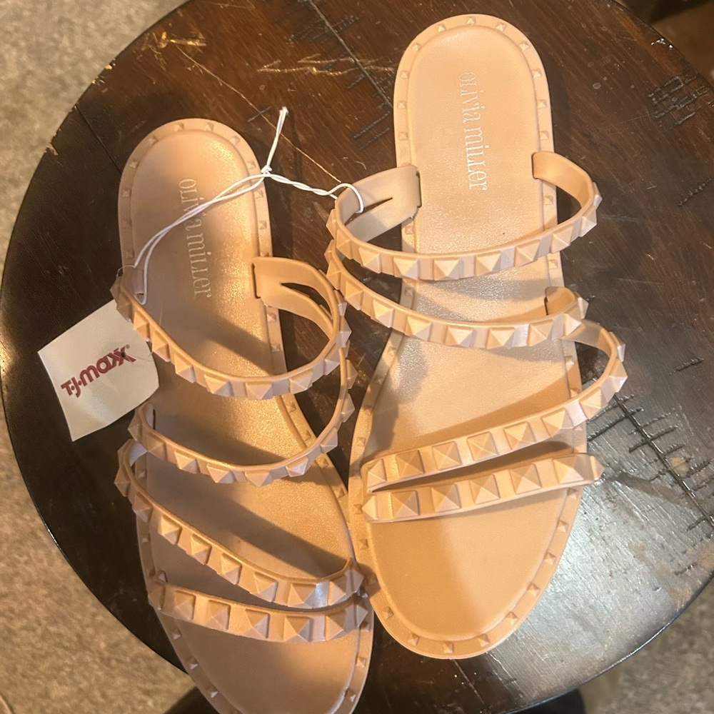 Sandal